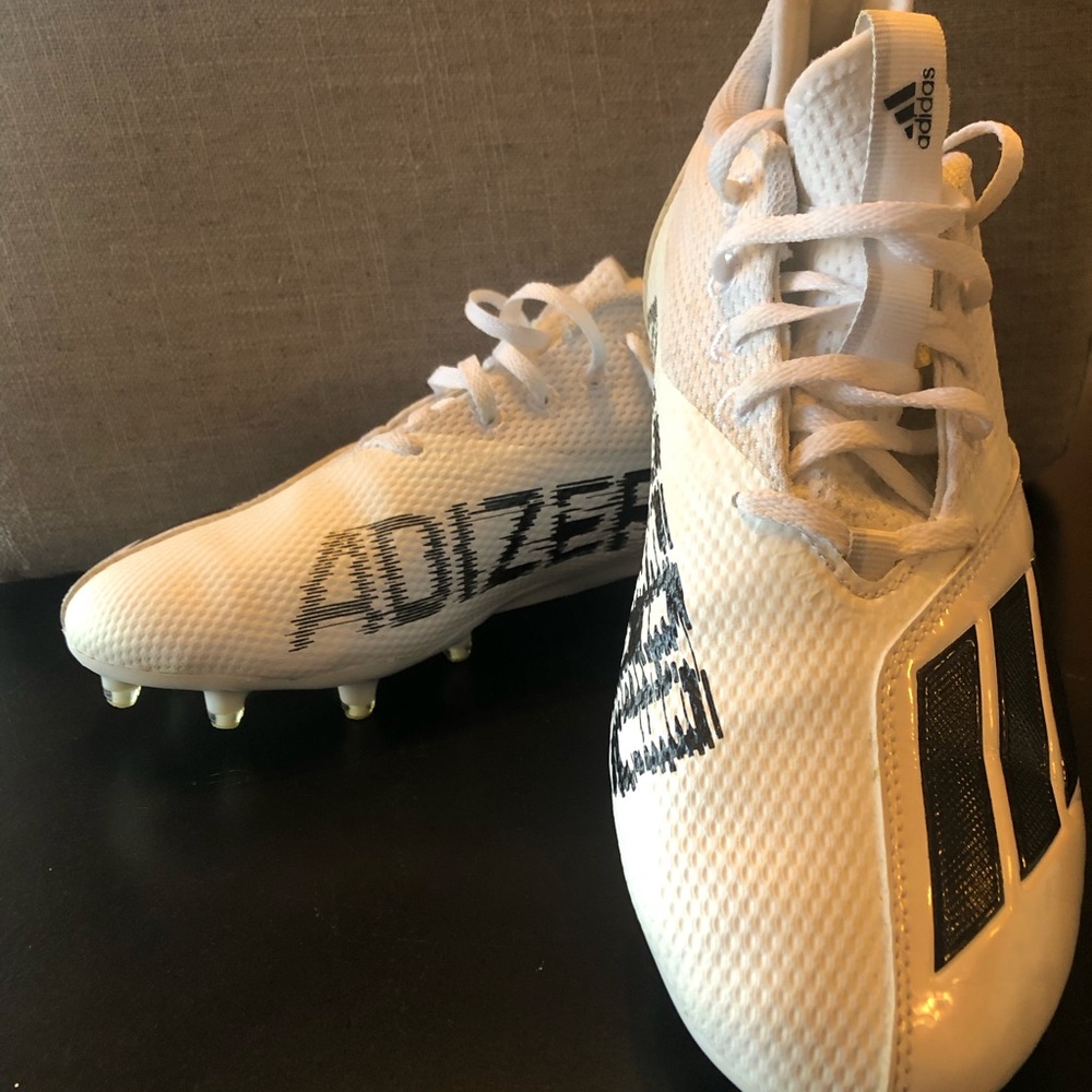 Football Cleats Men’s size 8